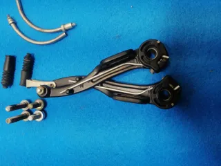 Pareja Frenos V-Brake Miranda 3 peso 110 gramos