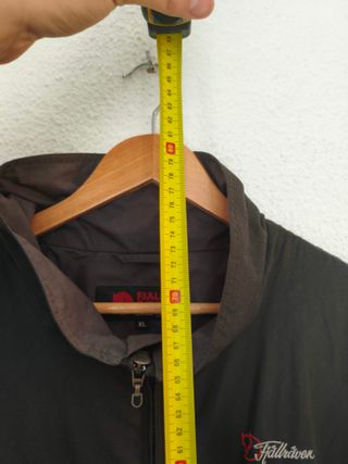 Chaqueta Fjallraven Retro Membrana Negra