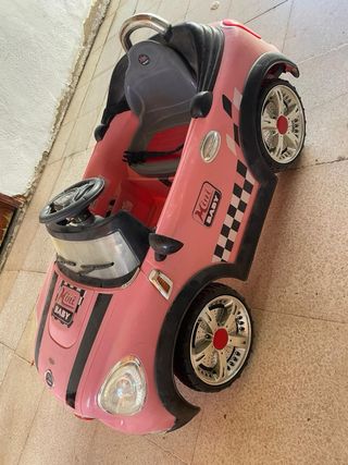 Coche eléctrico infantil rosa