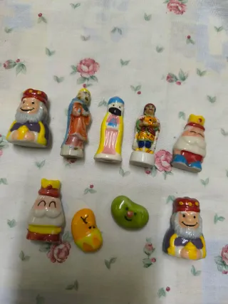 Lote de 9 figuras decorativas reyes roscón