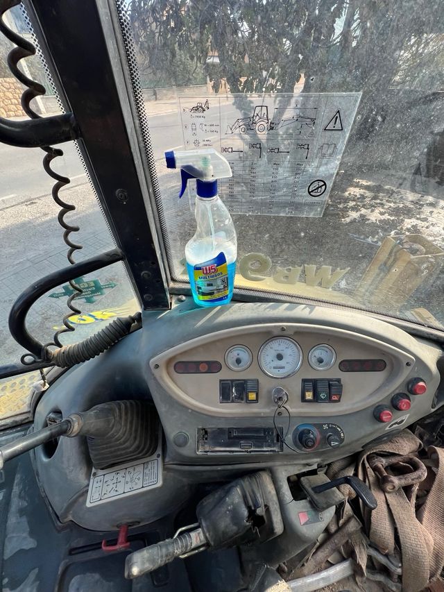 Retroexcavadora Komatsu WB 97R-2