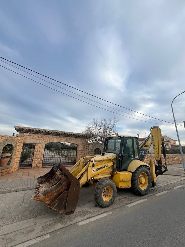Retroexcavadora Komatsu WB 97R-2