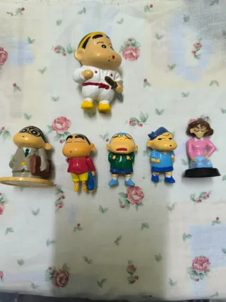 Lote 6 figuras Shin Chan