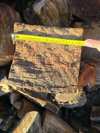 Leña seca de encina carrasca 35cm Tlf:645 69 90 80