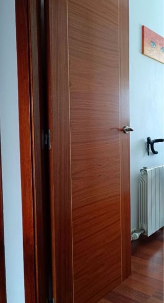 URGE- Puertas de madera interior