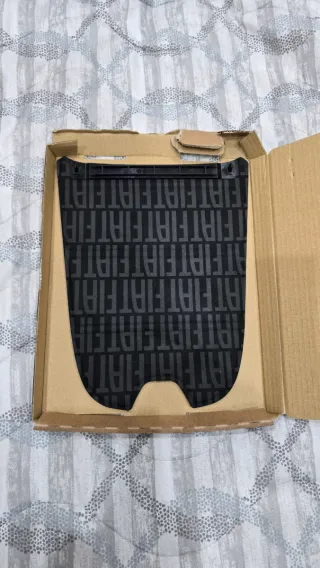 Copertura portaoggetti originale Fiat 600