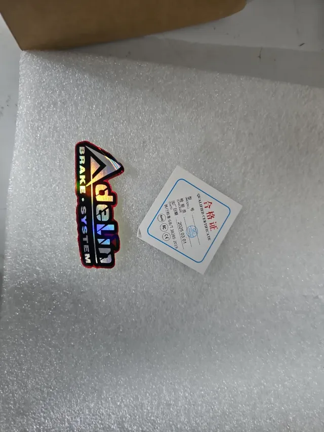 Maneta de freno roja y negra