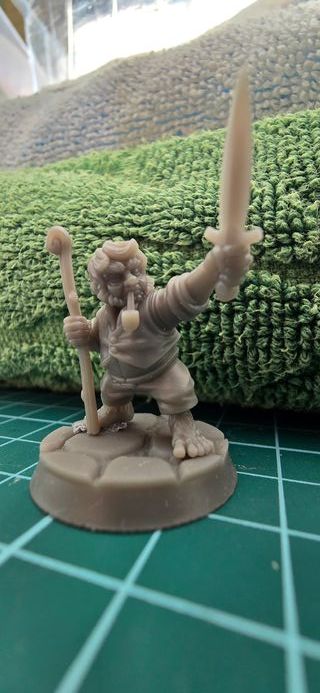 12 Miniature Halfling + 12 Basi