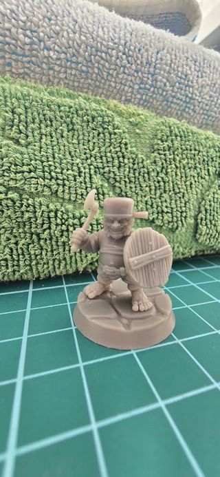 12 Miniature Halfling + 12 Basi