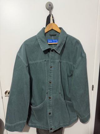 Chaqueta Zara Verde Talla L sin estrenar.