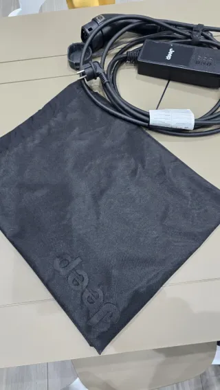 Cavo ricarica Jeep elettrica giallo