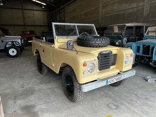 Land Rover Santana