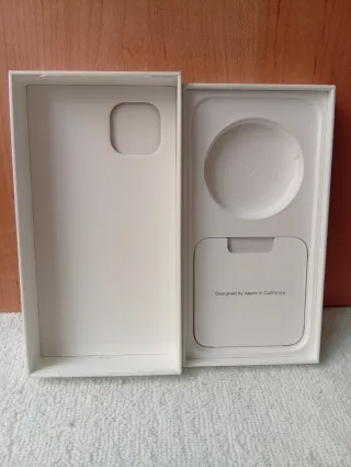 Scatola per iPHONE 14 PLUS