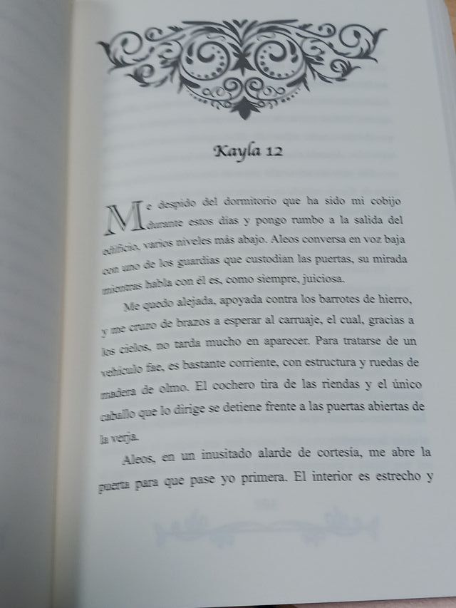 LA CANCION MAS OSCURA DEL BOSQUE. Lara Lox