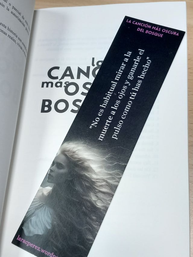 LA CANCION MAS OSCURA DEL BOSQUE. Lara Lox