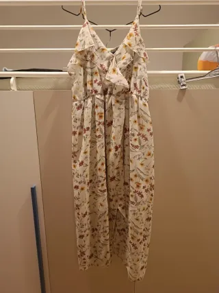 Vestito lungo floreale con volant