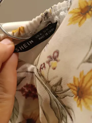 Vestito lungo floreale con volant