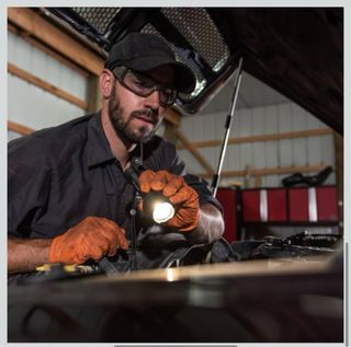 Linterna LED Recargable Ledlenser P6R Work