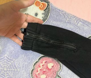 Pantalón jogger negro tigre