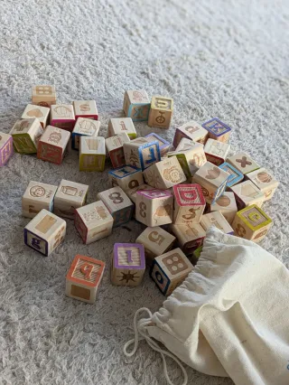 Juego de cubos de madera educativos