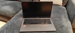 Portátil Asus Vivobook 15.6 Full HD Gris/Plata