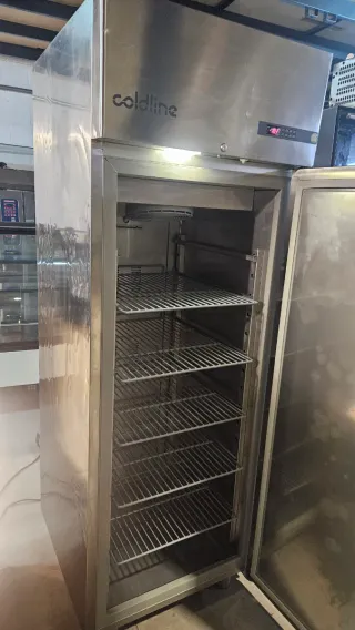 Congelatore verticale in acciaio inossidabile