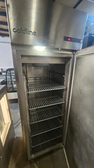 Congelatore verticale in acciaio inossidabile