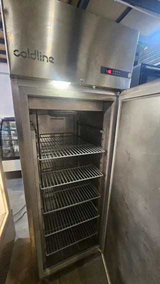 Congelatore verticale in acciaio inossidabile