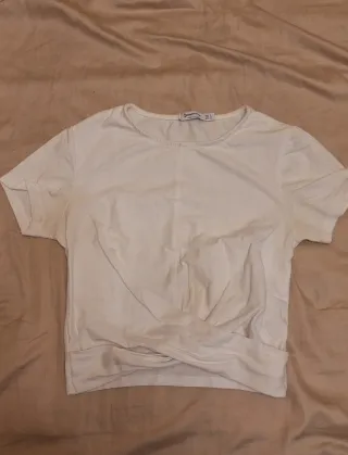 Camisa Stradivarius blanca cruzada