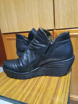 Botines FLY London Mujer Talla 39 Negros