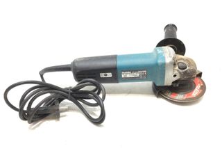 radial makita 9527nb