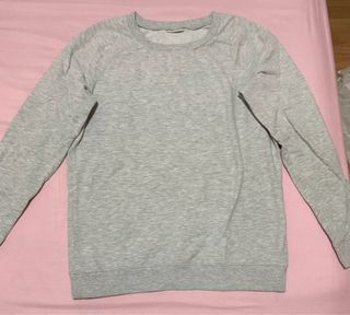 Sudadera gris