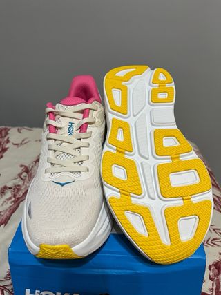 Hoka Bondi 9 Talla 38 nuevas a estrenar