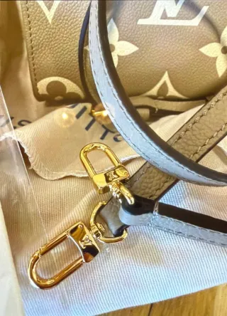 Bolso Louis Vuitton Beige y Dorado