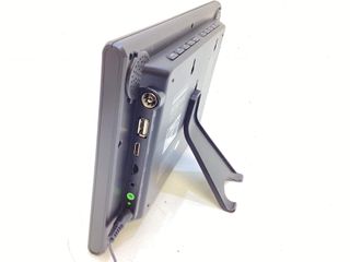 televisor lcd portatil 10” august da100d