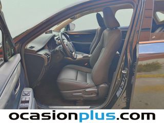 Lexus NX 300h Premium 2WD 145 kW (197 CV)