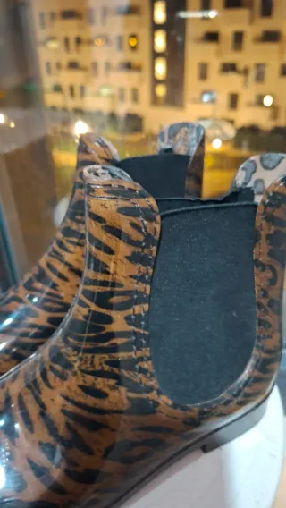 Botas de agua con estampado animal