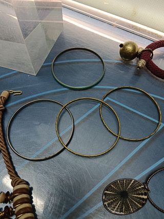 Lote bisutería, ,7 COLGANTES COLLARES , 7 PULSERAS buen estado