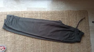 Pantalón Zara Athletic Verde militar