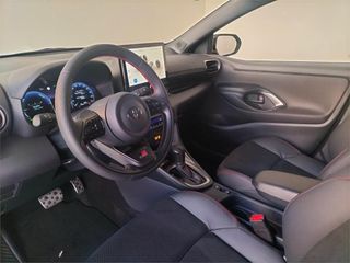 TOYOTA Yaris GR SPORT