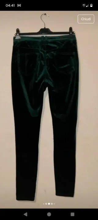 Pantaloni verdi taglia S