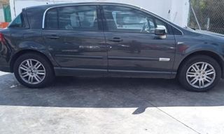 Renault 8200055543 colector admisión vel 2.0 90470