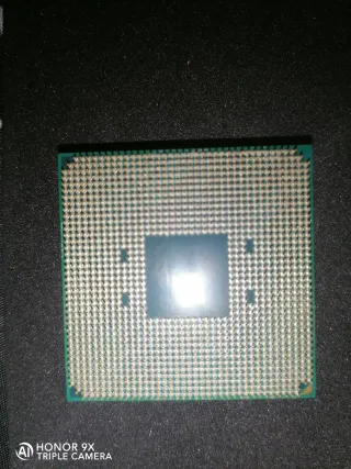 AMD Ryzen 5 3600 Caja y Disipador