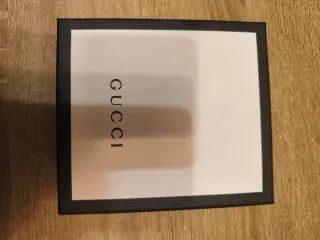 Cinturón Gucci Hebilla G Brillante Negro