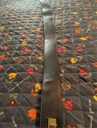 Cintura Gucci Pelle Nera Unisex 117x4.5cm