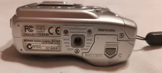 Cámara Digital Nikon Coolpix 2100