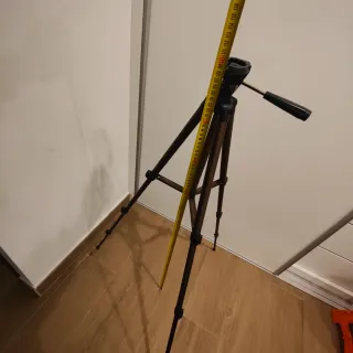 Trípode de cámara incompleto