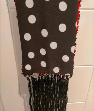 Echarpe lentejuelas y lunares