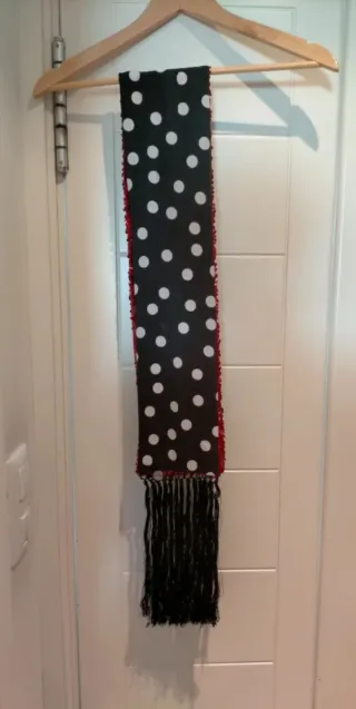 Echarpe lentejuelas y lunares