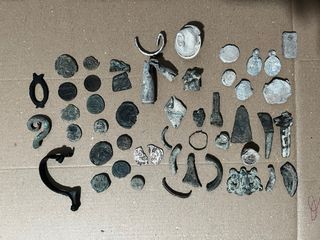 Lotto di Bronzi e Monete Antiche